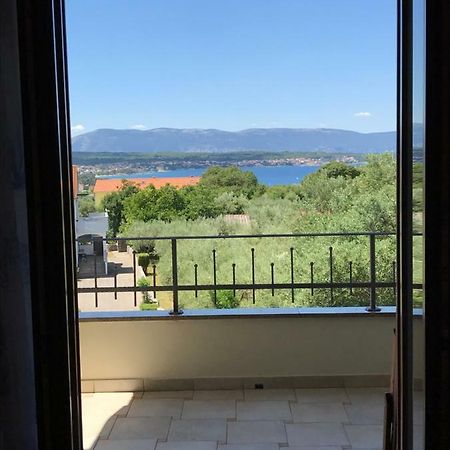 Simonetti Apartments Малинска Екстериор снимка
