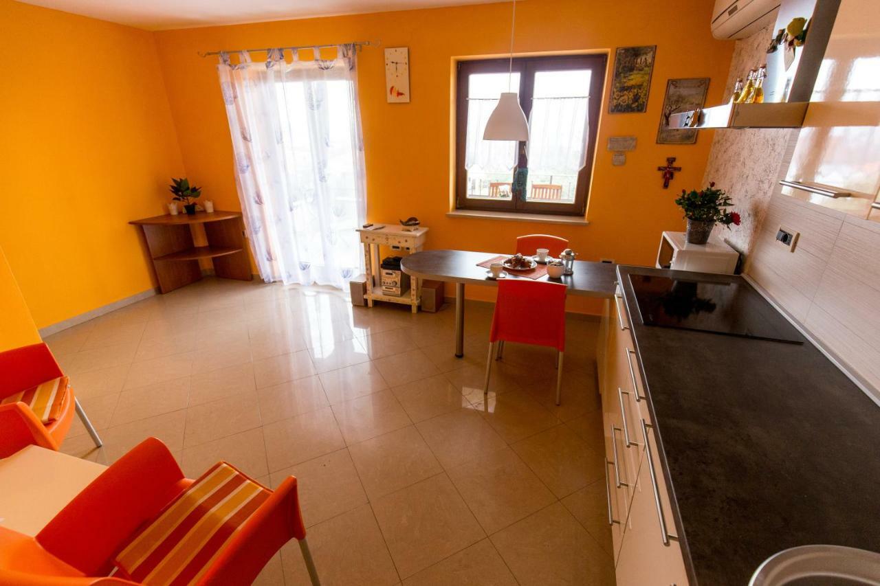 Simonetti Apartments Малинска Екстериор снимка