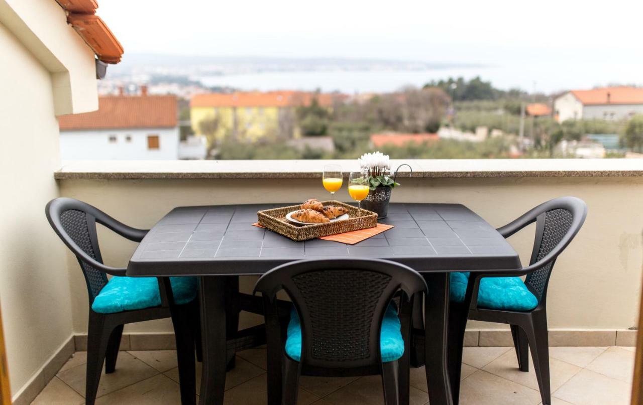 Simonetti Apartments Малинска Екстериор снимка